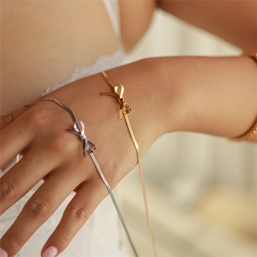 Bow Knot Flat Chain Necklace (18K Gold Plated)