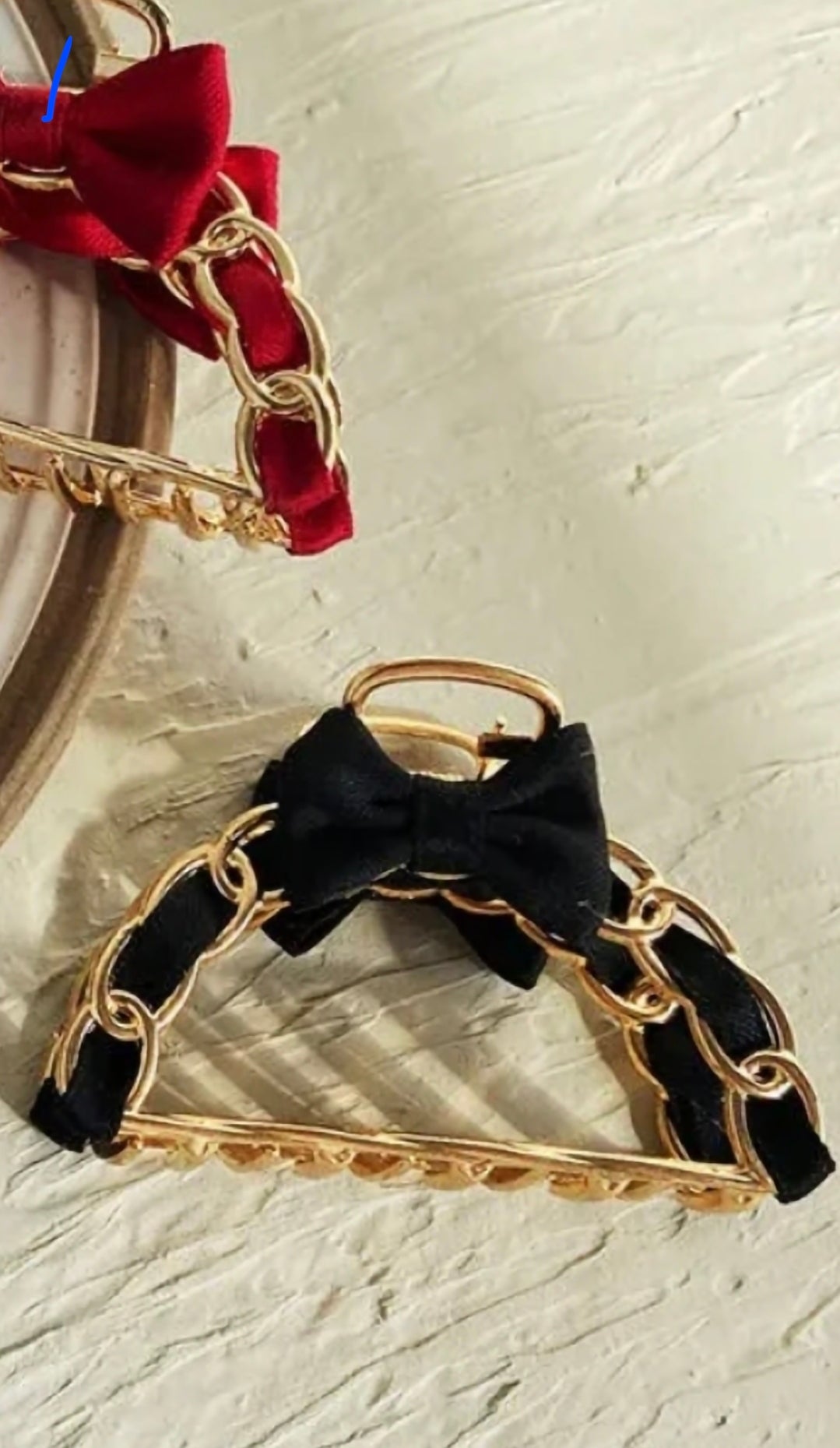 Luxe Chain Bow Clip