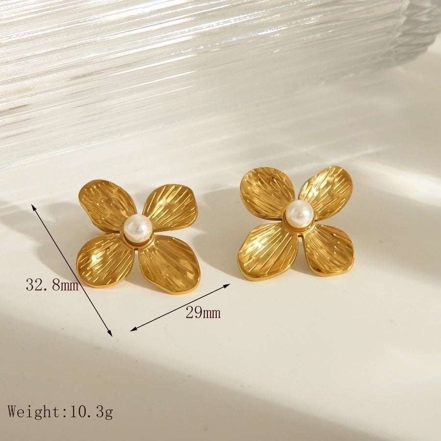 Flower w Pearls (18K Gold Plated)